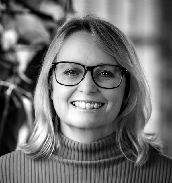 Lucy Fox, Chief Commercial Officer at Embridge Consulting, driving ERP and business transformation success.